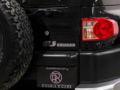 Used 2007 Toyota FJ Cruiser 4WD image 39