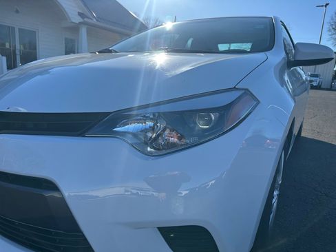 Used 2015 Toyota Corolla L image 29