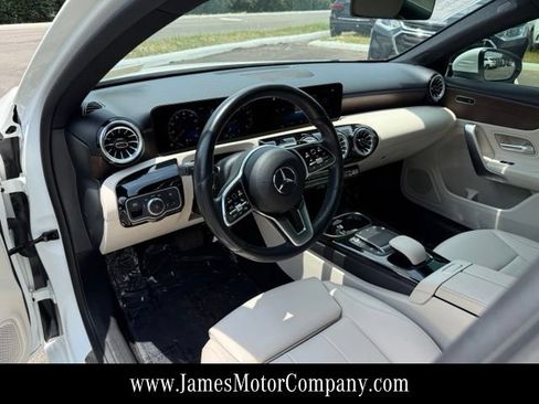 Used 2022 Mercedes-Benz A 220 4MATIC image 13