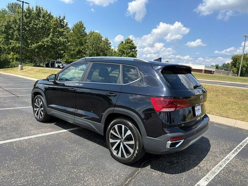 Used 2023 Volkswagen Taos SE AWD/4WD image 6
