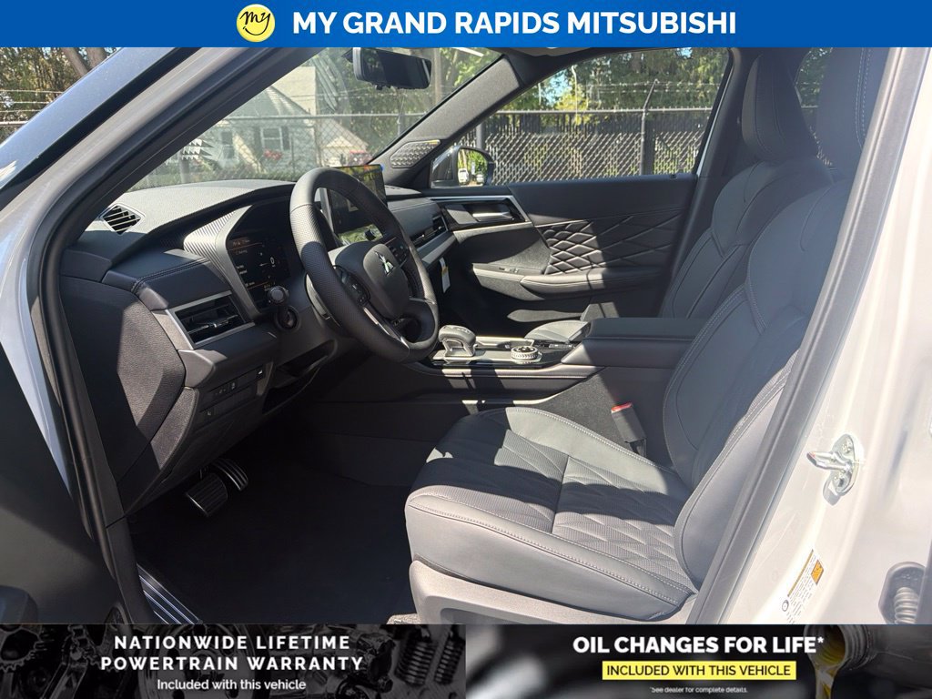 New 2026 Mitsubishi Outlander SEL Black Edition AWD/4WD image 13
