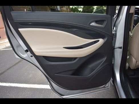 Used 2016 Buick Envision Premium image 21