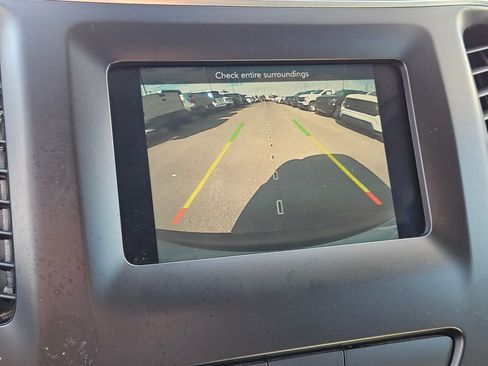 Used 2019 Jeep Cherokee Latitude Plus AWD/4WD image 23