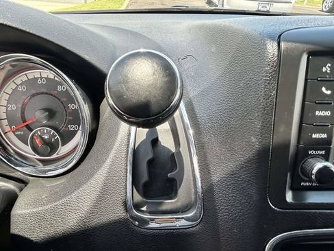 Used 2017 Dodge Grand Caravan GT FWD image 25