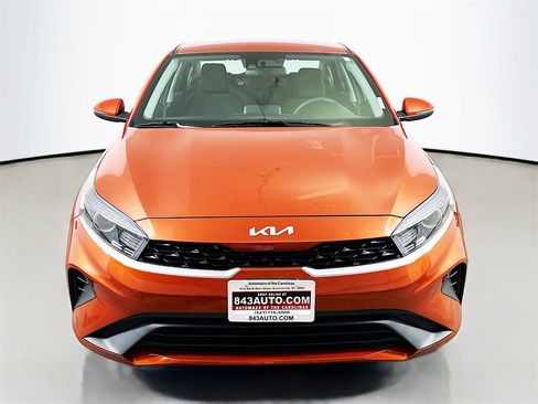 Used 2023 Kia Forte LXS w/ LXS Technology Package image 2