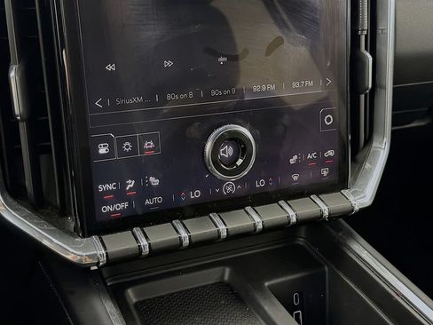 Used 2024 GMC Acadia Elevation FWD image 20
