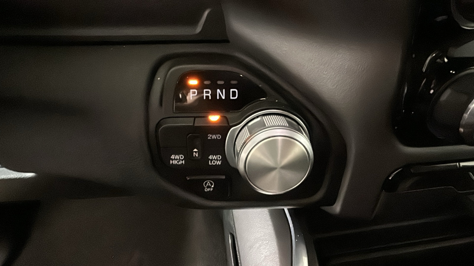 Used 2024 RAM 1500 Laramie AWD/4WD image 26