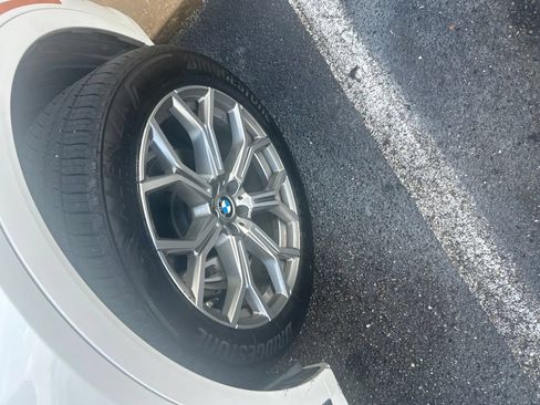 Used 2019 BMW X7 xDrive40i w/ Premium Package AWD/4WD image 8
