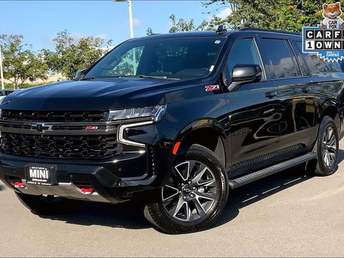 Used 2022 Chevrolet Suburban Z71 w/ Luxury Package AWD/4WD image 2