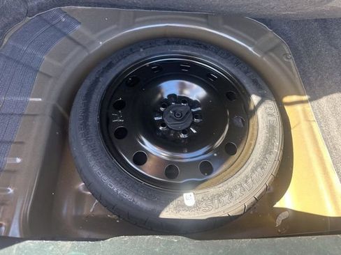 Used 2015 Ford Taurus SEL w/ Equipment Group 201A image 25