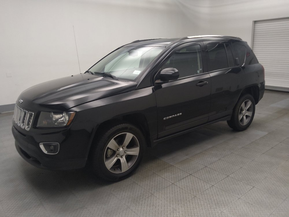 Used 2017 Jeep Compass High Altitude FWD image 2