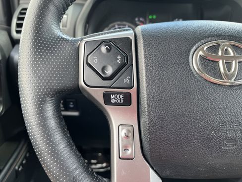 Used 2024 Toyota 4Runner Limited AWD/4WD image 23