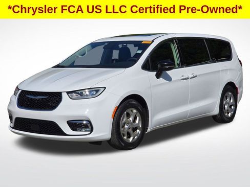 Used 2024 Chrysler Pacifica Limited FWD image 2