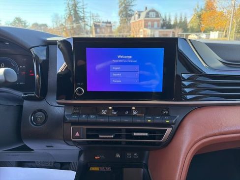 Used 2025 Toyota Camry LE image 17