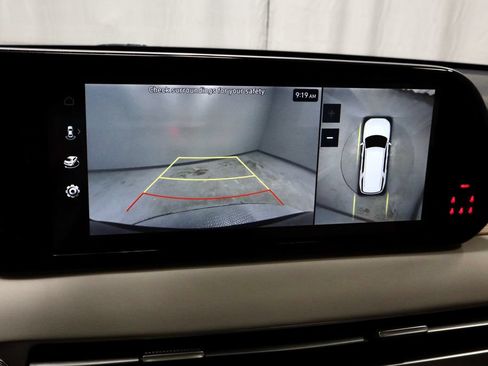 Used 2025 Hyundai Palisade Limited AWD/4WD image 2