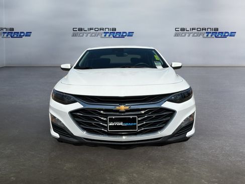 Used 2024 Chevrolet Malibu LT FWD image 2