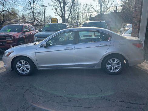 Used 2010 Honda Accord LX-P image 5