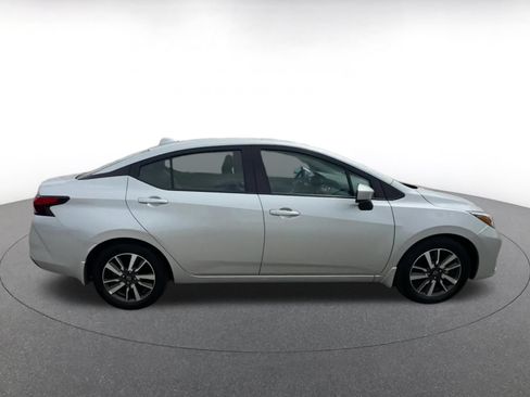 Used 2025 Nissan Versa SV w/ Trunk Package FWD image 16