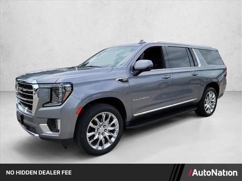 Used 2022 GMC Yukon XL SLT w/ SLT Premium Package AWD/4WD image 1