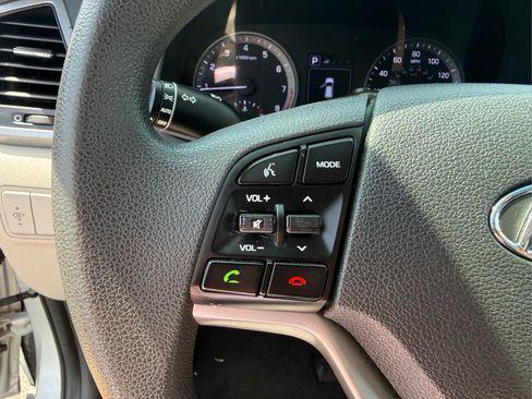 Used 2018 Hyundai Tucson SE AWD/4WD image 25
