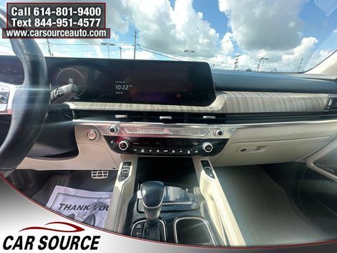 Used 2024 Kia Telluride SX Prestige AWD/4WD image 16