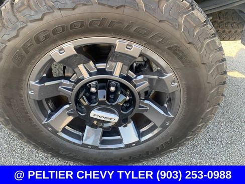 Used 2024 Ford F250 Lariat w/ Lariat Ultimate Package AWD/4WD image 5
