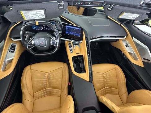 Used 2022 Chevrolet Corvette Stingray Preferred Cpe w/ Z51 Performance Package RWD image 29
