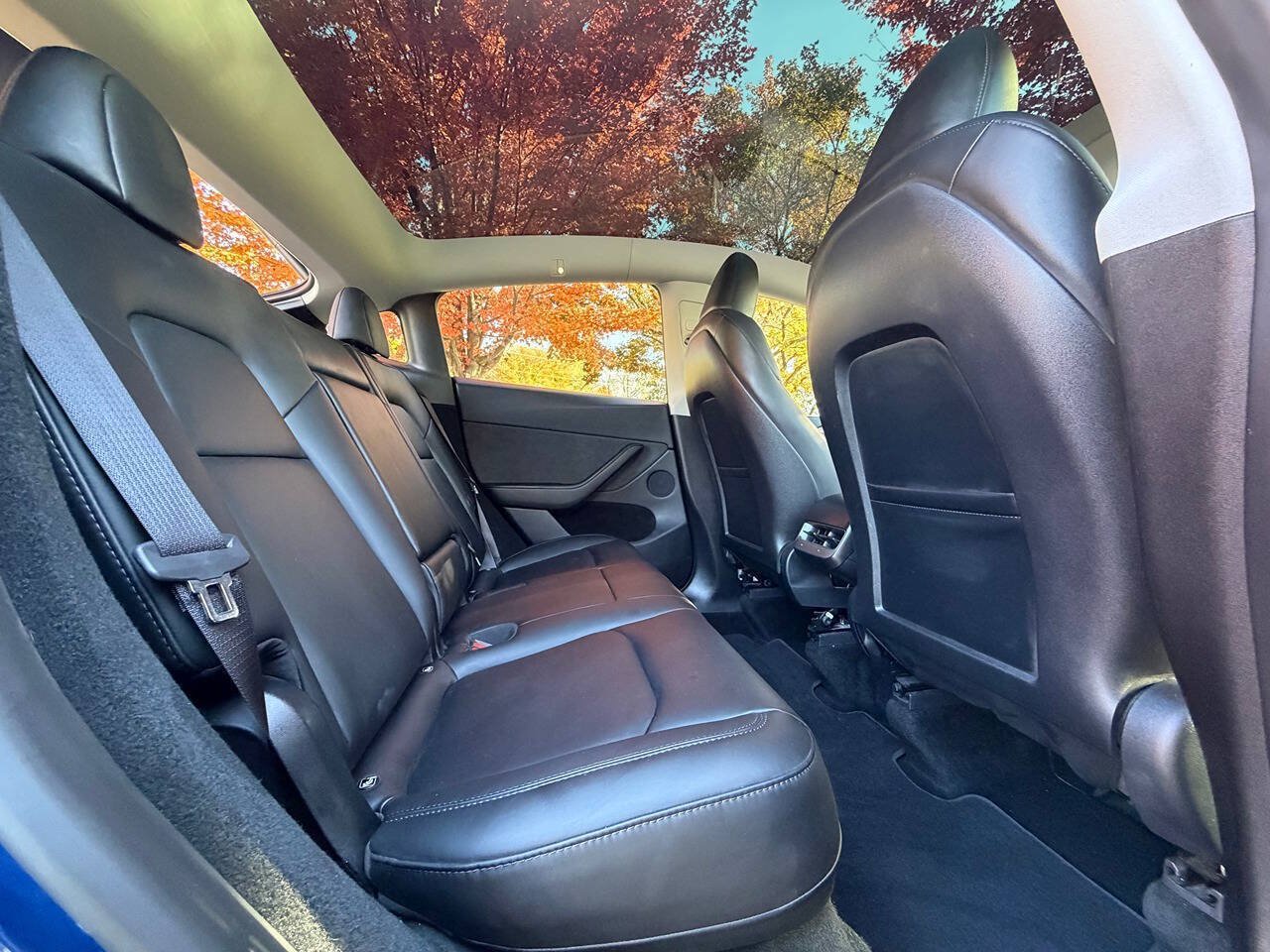 Used 2024 Tesla Model Y Long Range AWD/4WD image 13