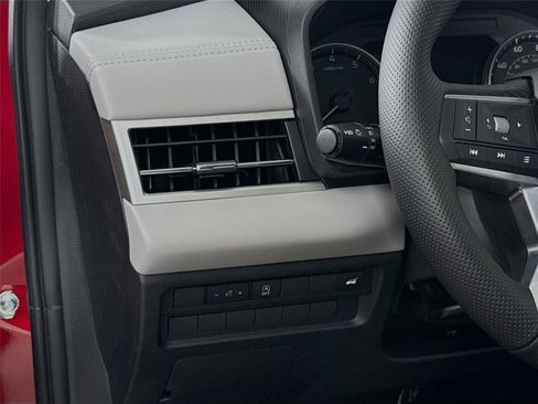 New 2026 Mitsubishi Outlander SE image 10