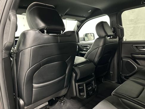 Used 2025 RAM 1500 Laramie AWD/4WD image 44