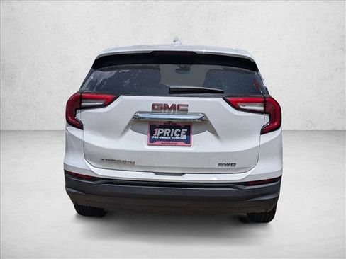 Used 2024 GMC Terrain SLE AWD/4WD image 4