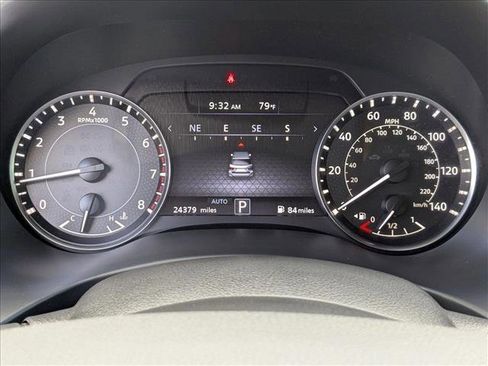 Certified 2022 Nissan Armada SL w/ Captain's Chairs Package AWD/4WD image 11