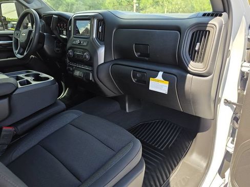 New 2026 Chevrolet Silverado 2500 Custom w/ Custom Value Package AWD/4WD image 15