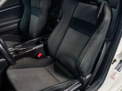Used 2017 Toyota 86 RWD image 10