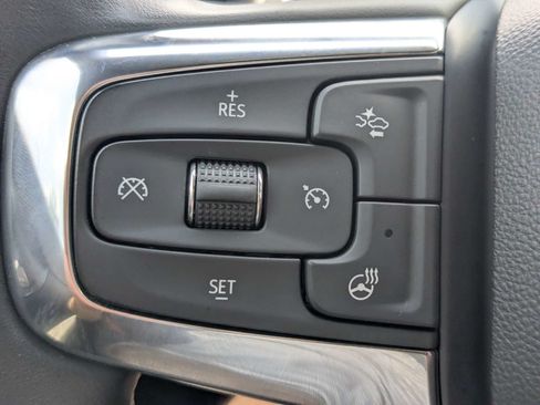Used 2023 Chevrolet Blazer RS FWD image 34