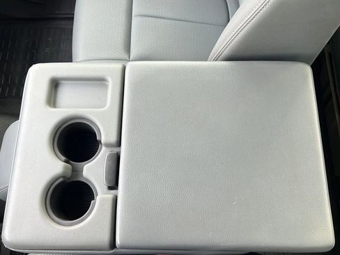 Used 2011 Ford F250 XL AWD/4WD image 24