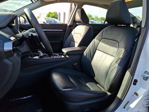 Certified 2023 Nissan Altima 2.0 SR FWD image 13