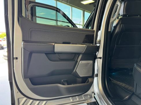 Used 2023 Ford F350 Lariat w/ Lariat Ultimate Package AWD/4WD image 17