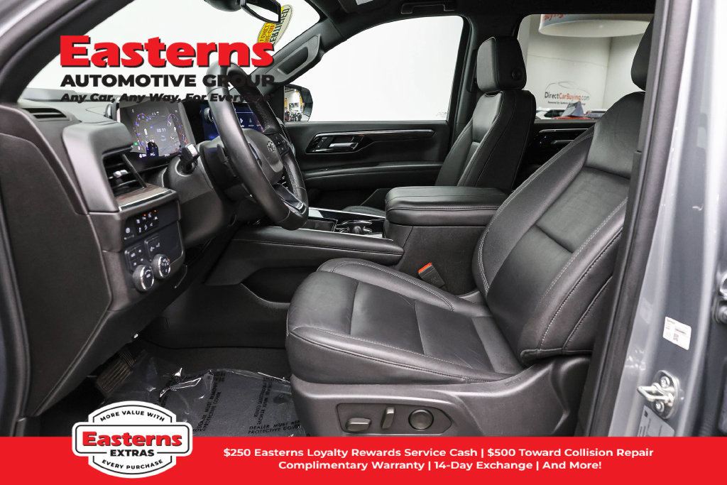 Used 2025 Chevrolet Suburban Z71 AWD/4WD image 15