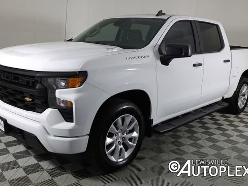 Used 2025 Chevrolet Silverado 1500 Custom RWD image 10
