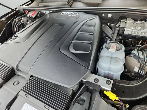 Used 2022 Audi Q7 2.0T Premium Plus w/ Premium Plus Package image 17