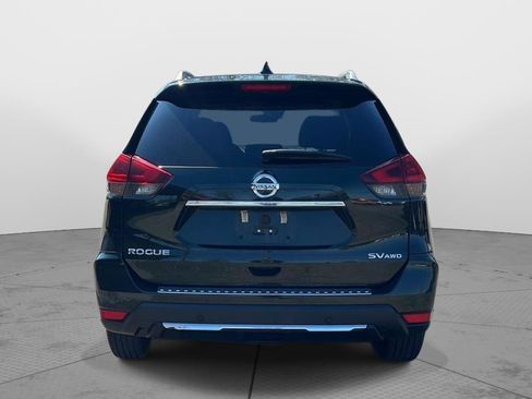 Used 2020 Nissan Rogue SV image 4