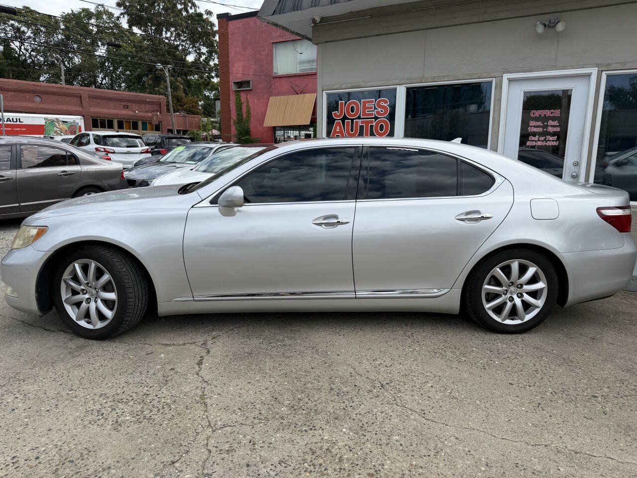 Used 2007 Lexus LS 460 RWD image 3