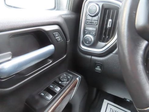 Used 2021 GMC Sierra 1500 SLE image 30