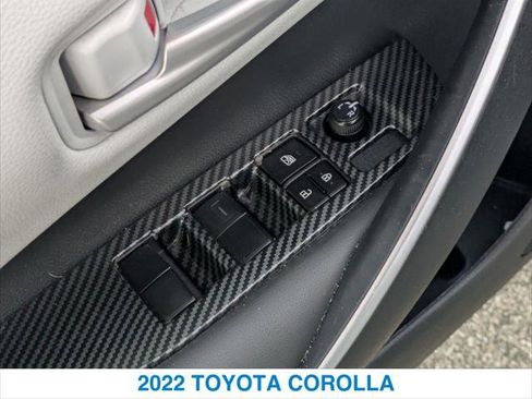 Used 2022 Toyota Corolla SE image 13