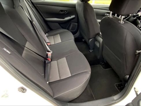 Used 2025 Nissan Sentra SV FWD image 19