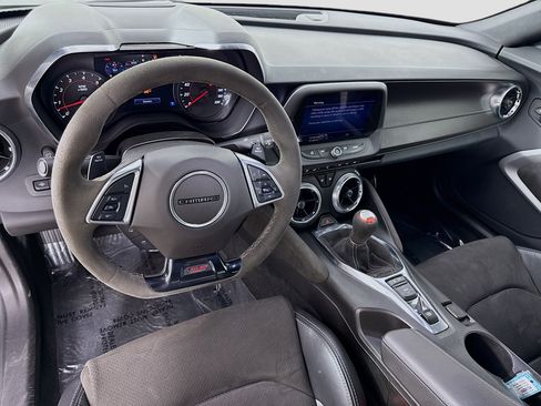 Used 2022 Chevrolet Camaro SS image 9