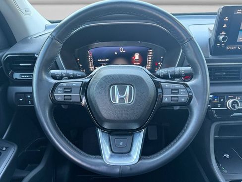 Used 2025 Honda Pilot Elite image 12