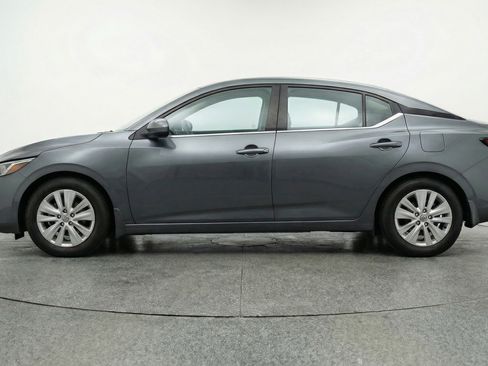 Used 2025 Nissan Sentra S image 5