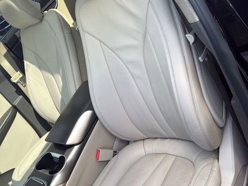 Used 2017 Lincoln MKX Select w/ Select Plus Package image 26